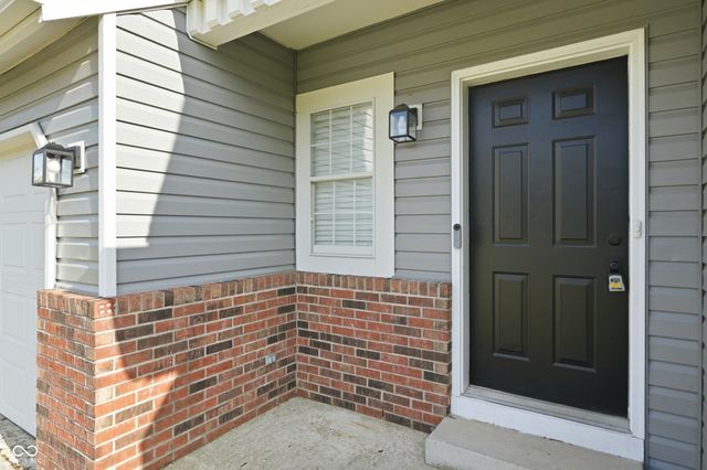 11127 Bayridge Circle W, Indianapolis, IN 46236