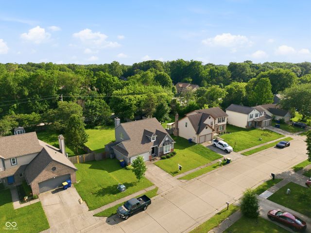 11127 Bayridge Circle W, Indianapolis, IN 46236