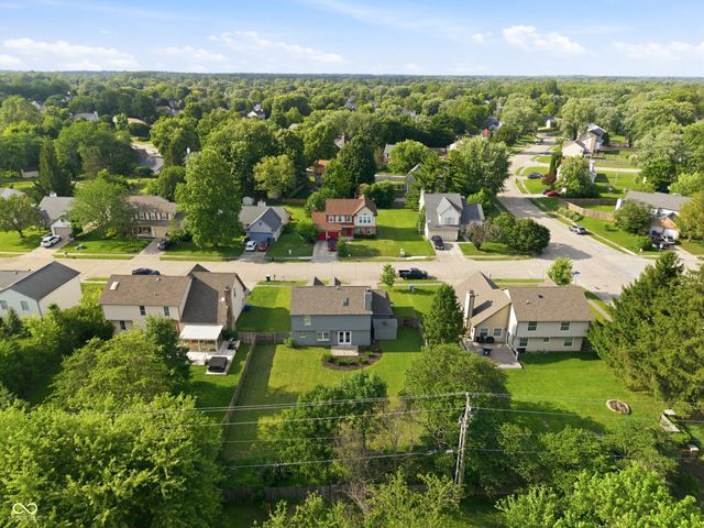 11127 Bayridge Circle W, Indianapolis, IN 46236