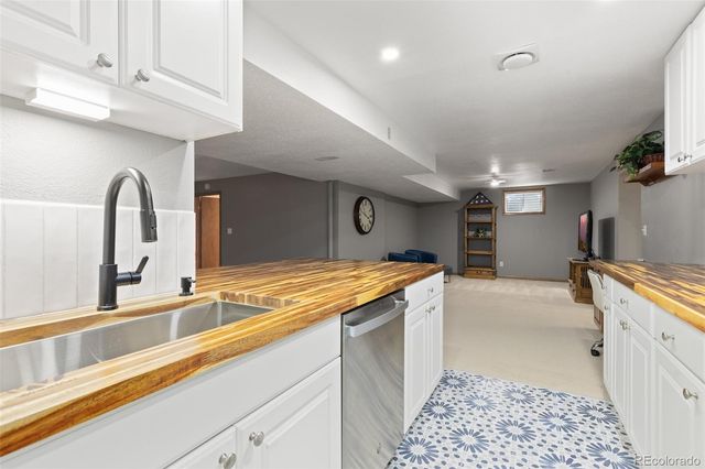 16547 W 73rd Drive, Arvada, CO 80007