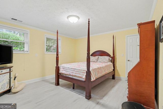 4191 Whispering Forest Court SW, Lilburn, GA 30047