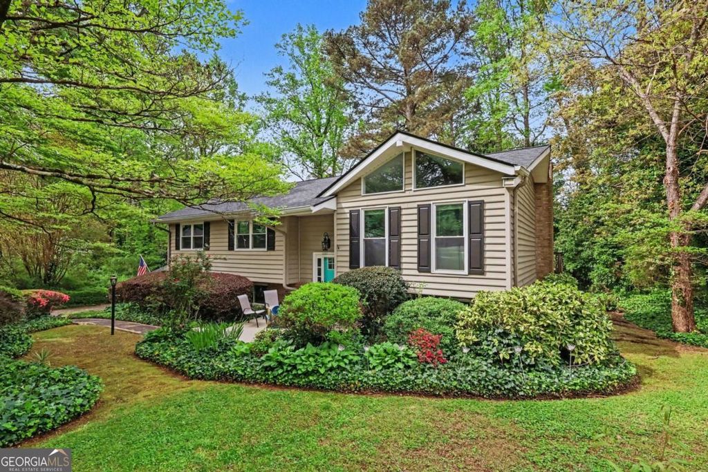 4191 Whispering Forest Court SW, Lilburn, GA 30047