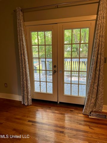 3564 Cowan Place, Jackson, MS 39216