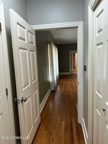 3564 Cowan Place, Jackson, MS 39216