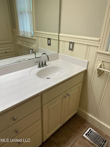 3564 Cowan Place, Jackson, MS 39216