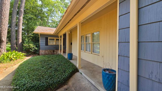 3564 Cowan Place, Jackson, MS 39216