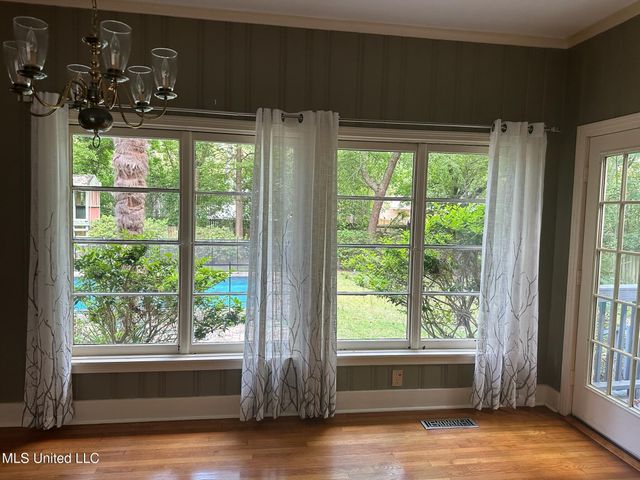 3564 Cowan Place, Jackson, MS 39216