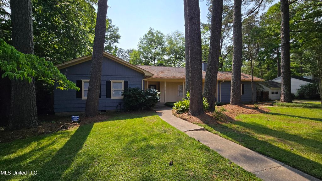 3564 Cowan Place, Jackson, MS 39216