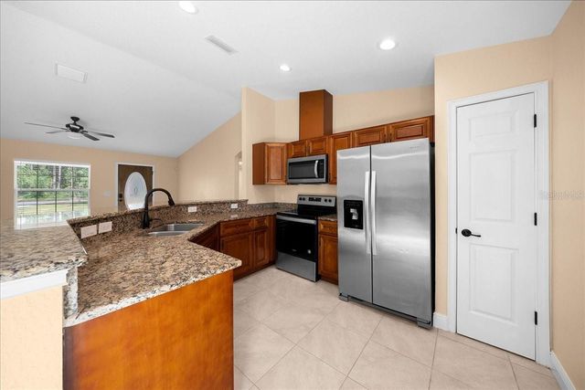 12114 SE 87TH TERRACE, Belleview, FL 34420