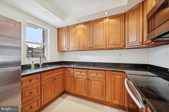 5648 N WARNOCK ST, Philadelphia, PA 19141