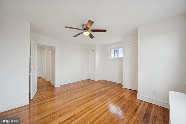 5648 N WARNOCK ST, Philadelphia, PA 19141