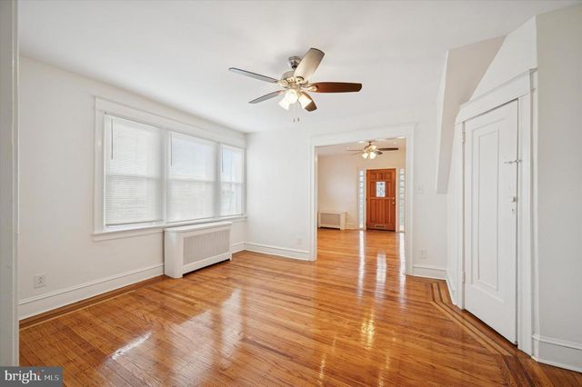 5648 N WARNOCK ST, Philadelphia, PA 19141