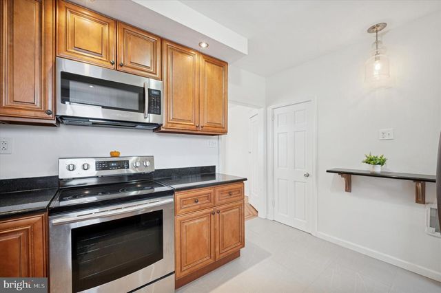 5648 N WARNOCK ST, Philadelphia, PA 19141