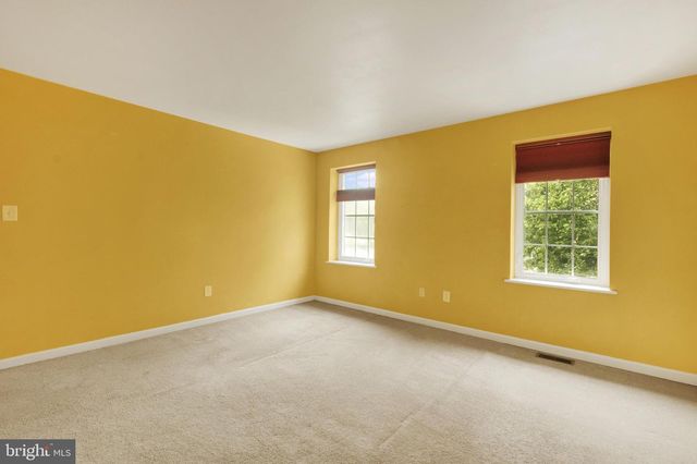 1305 STIRLING ST, Coatesville, PA 19320