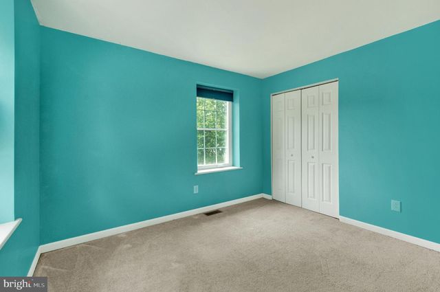 1305 STIRLING ST, Coatesville, PA 19320