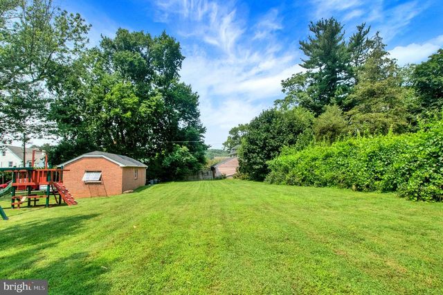 1305 STIRLING ST, Coatesville, PA 19320