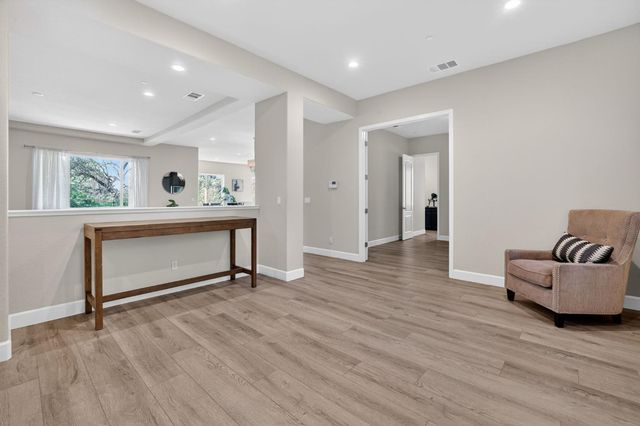 6324 Monument Springs Dr, Rocklin, CA 95677