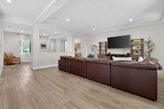 6324 Monument Springs Dr, Rocklin, CA 95677