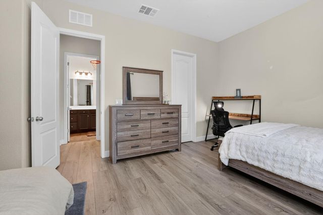 6324 Monument Springs Dr, Rocklin, CA 95677