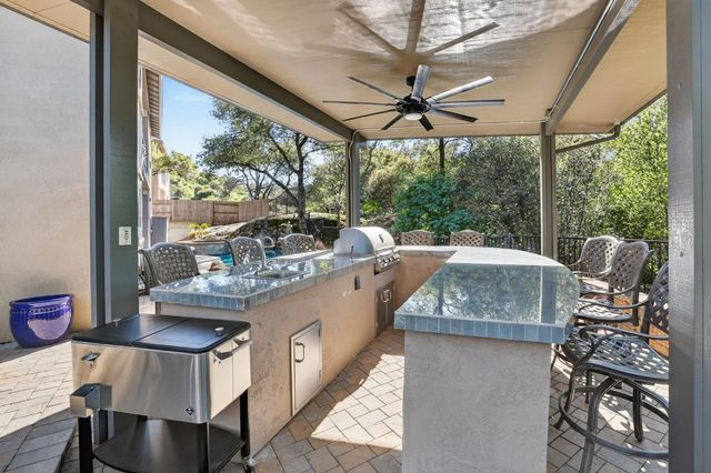 6324 Monument Springs Dr, Rocklin, CA 95677