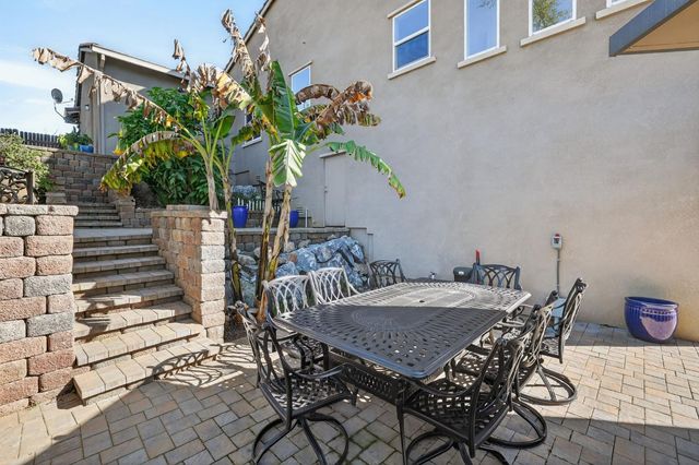 6324 Monument Springs Dr, Rocklin, CA 95677
