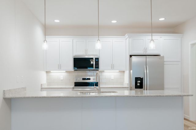 6747 Ellipse Place, Evansville, IN 47715