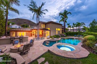 5209 Pesto Way, Oak Park, CA 91377