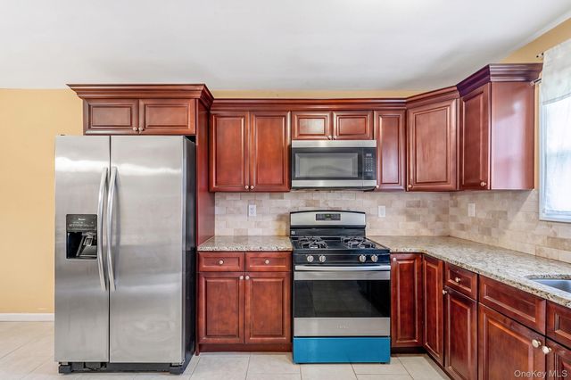 36 Naples Avenue, Central Islip, NY 11722