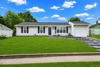 36 Naples Avenue, Central Islip, NY 11722