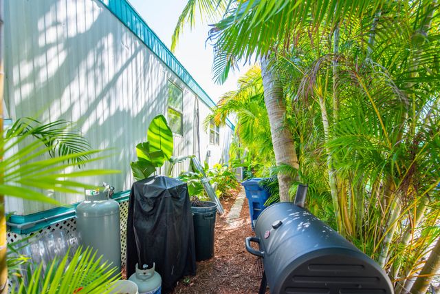 27940 Lobster Tail Trail, Little Torch Key, FL 33042