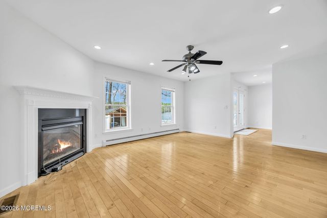 1541 Monmouth Avenue, Toms River, NJ 08757