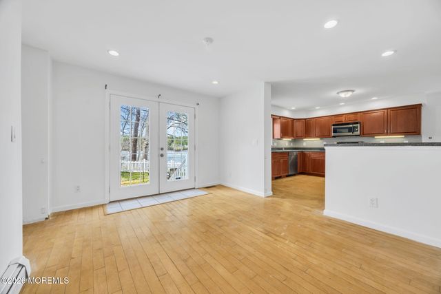 1541 Monmouth Avenue, Toms River, NJ 08757