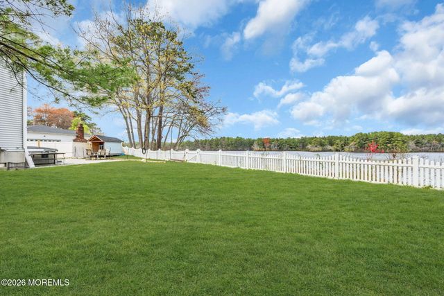 1541 Monmouth Avenue, Toms River, NJ 08757