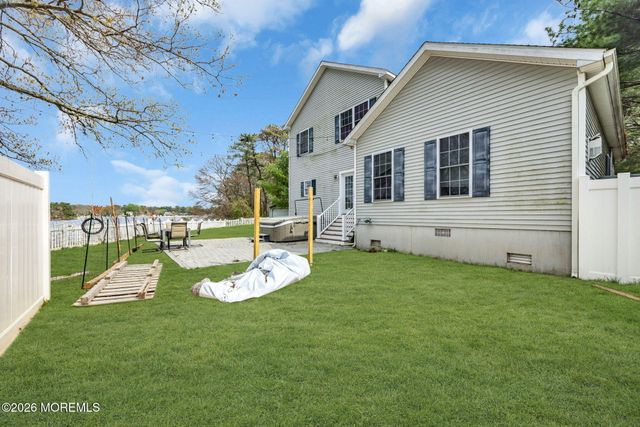 1541 Monmouth Avenue, Toms River, NJ 08757