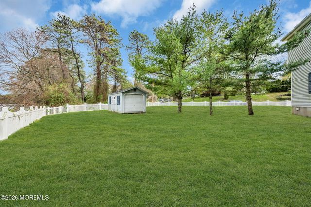 1541 Monmouth Avenue, Toms River, NJ 08757