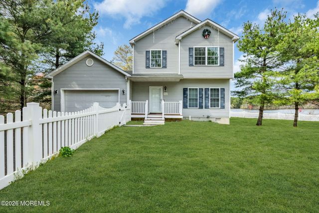 1541 Monmouth Avenue, Toms River, NJ 08757