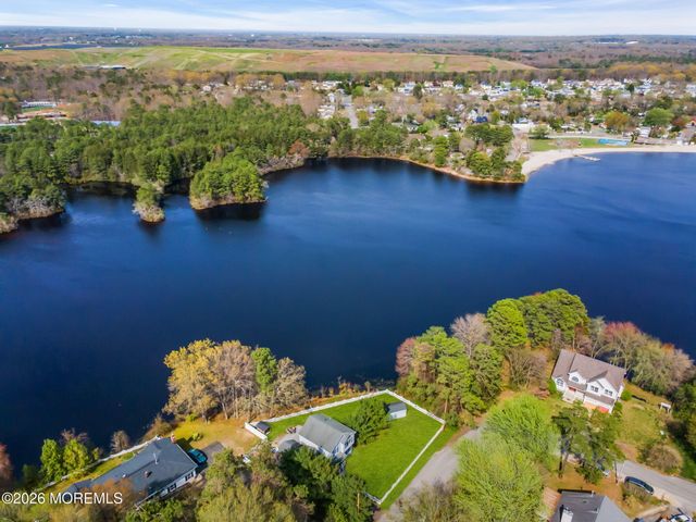 1541 Monmouth Avenue, Toms River, NJ 08757