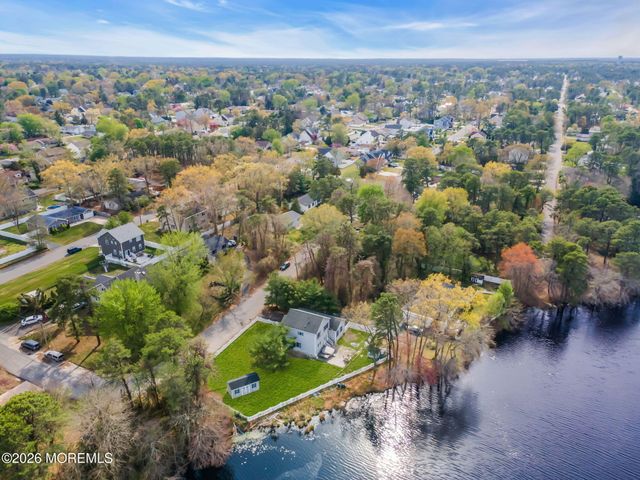 1541 Monmouth Avenue, Toms River, NJ 08757