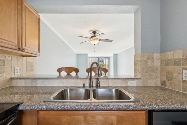 2051 SKIMMER COURT W 114, Clearwater, FL 33762