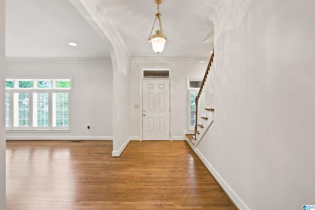 911 VELMONT LANE, Homewood, AL 35226