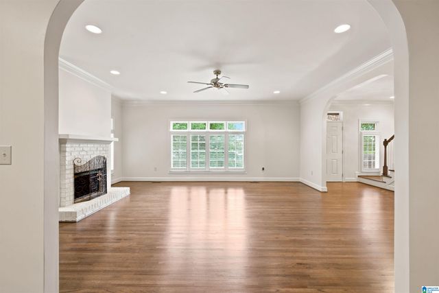 911 VELMONT LANE, Homewood, AL 35226