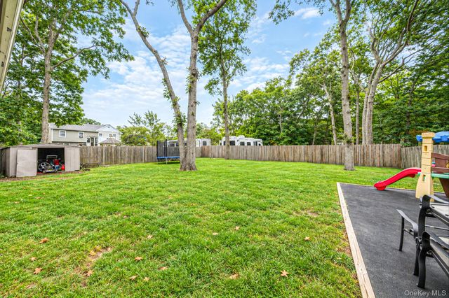 129 Shinnecock Avenue, Mastic, NY 11950