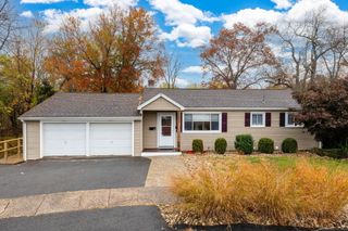 14 McKernan Drive, Plainville, CT 06062