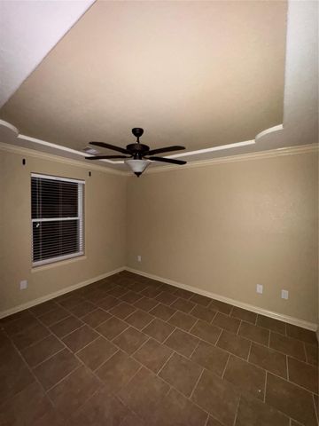 1138 B Llano Street, Pasadena, TX 77504