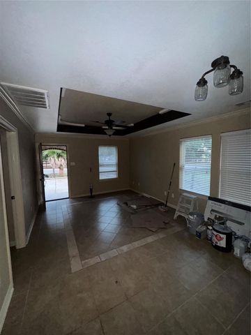 1138 B Llano Street, Pasadena, TX 77504