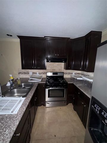 1138 B Llano Street, Pasadena, TX 77504