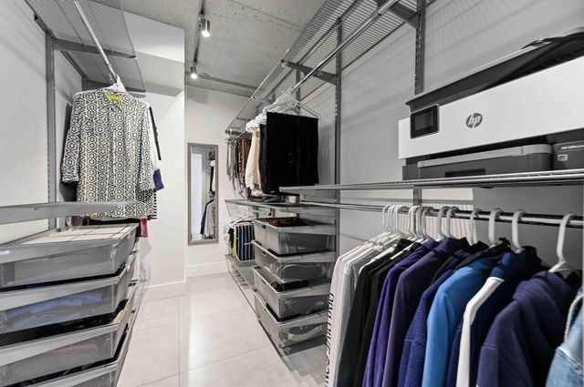 2425 Presidential Way 1806, West Palm Beach, FL 33401