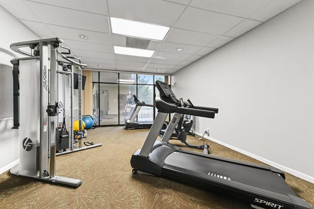 2425 Presidential Way 1806, West Palm Beach, FL 33401