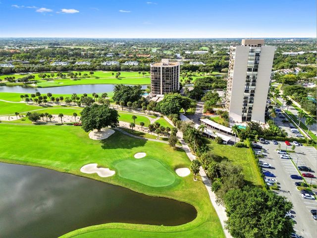 2425 Presidential Way 1806, West Palm Beach, FL 33401