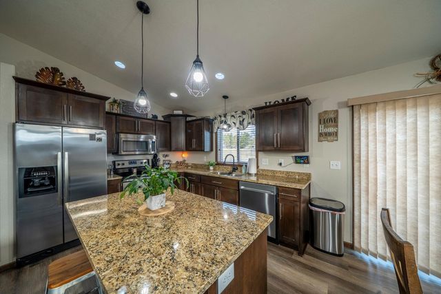 1816 Spruce Grove Trail, Detroit Lakes, MN 56501